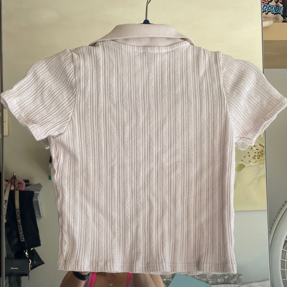 John Galt California Cream Button-Up Crop Top - Picture 3 of 3